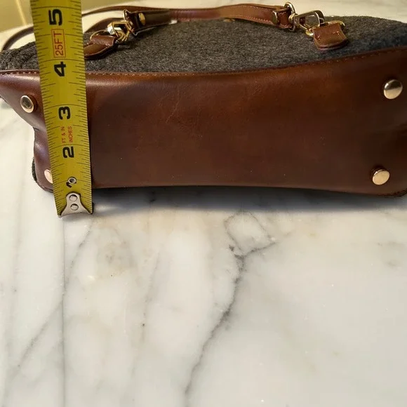 NWT MIZTIQUE The Daisy Felt Convertible Shoulder Bag Backpack Black Brown Vegan - Picture 8 of 16